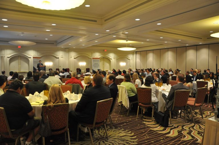 HealthCues CEO Doug Frederick Awarded H2H Enrollments Partner of the Year Award - IMA