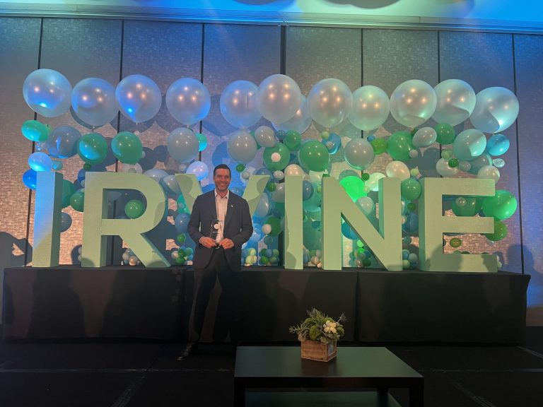 Loko Ai CEO Joseph Zaki Receives the 2022 Entrepreneur of the Year Award from the Irvine Chamber of Commerce