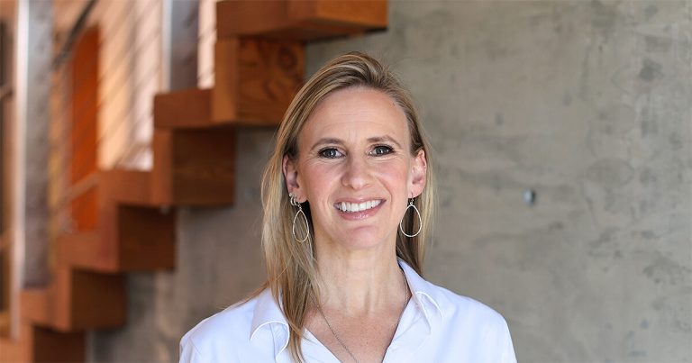 Debbi Papel Director